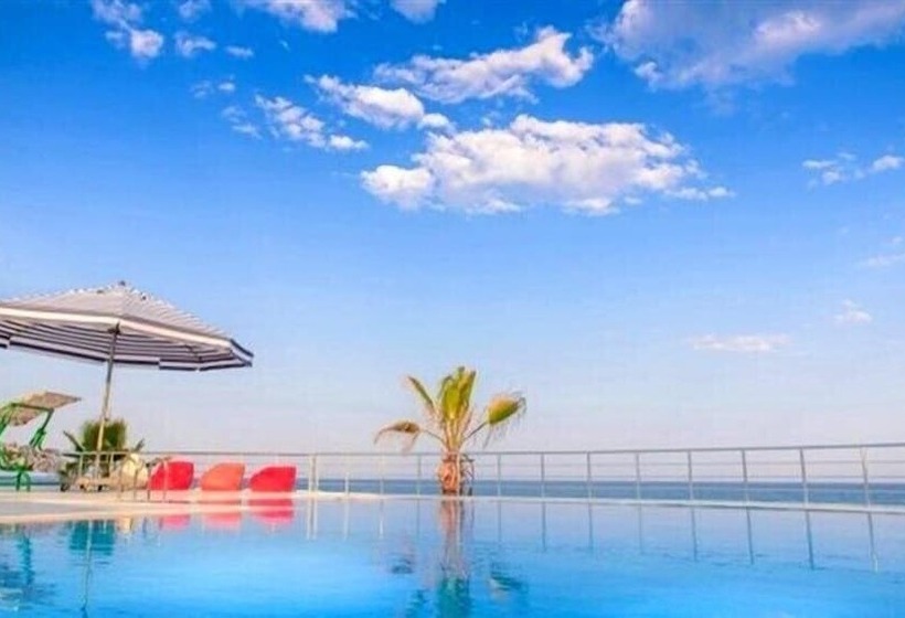 Veran Hotel Beach Club Restaurant