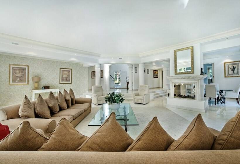 Villa In Quinta Do Lago Resort 1025
