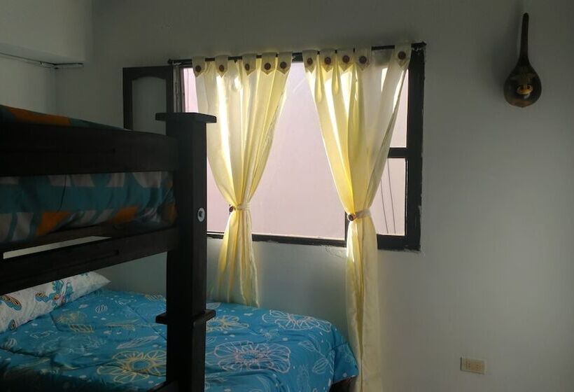 Villa Paraíso   Hostel