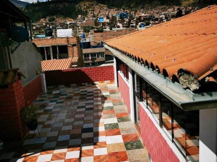 Wayra Hotel   Hostel