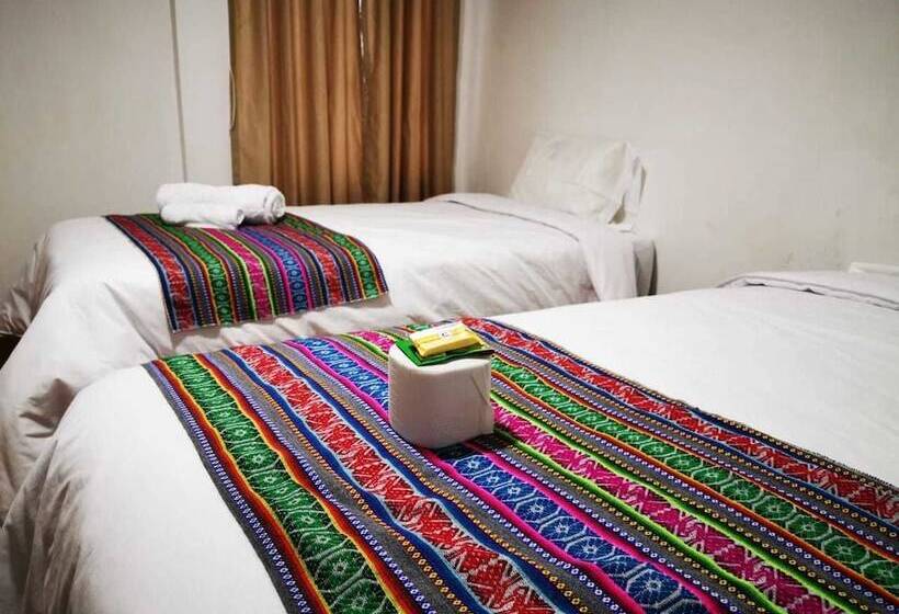 Wayra Hotel   Hostel