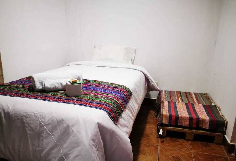 Wayra Hotel   Hostel