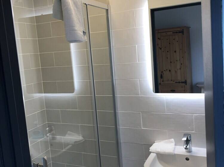 Westport Coastal Lodge