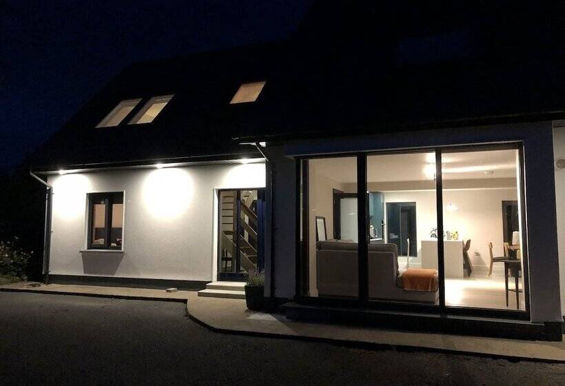 Westport Coastal Lodge