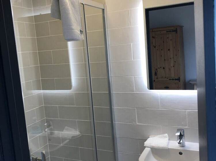 Westport Coastal Lodge