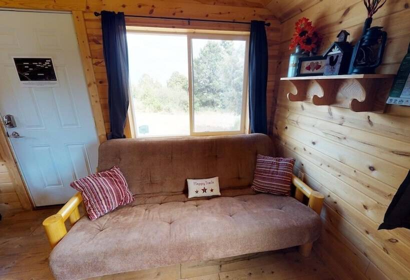 White Cabin Cozy Secluded Cabin