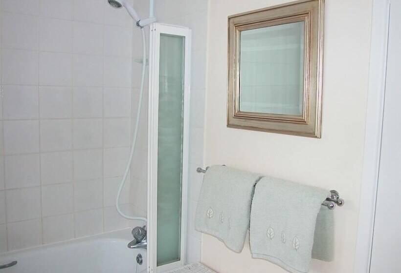 Winterbourne Cottage