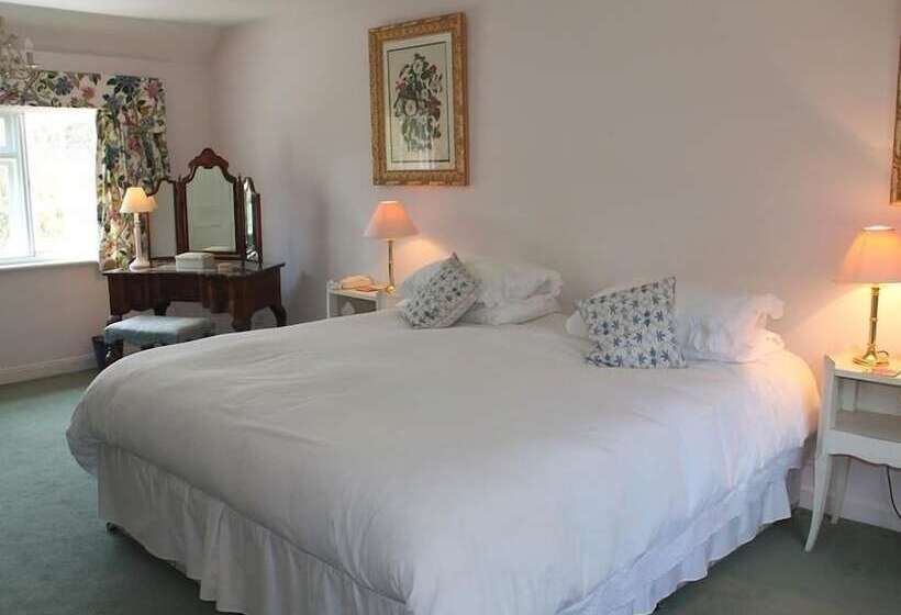 Winterbourne Cottage