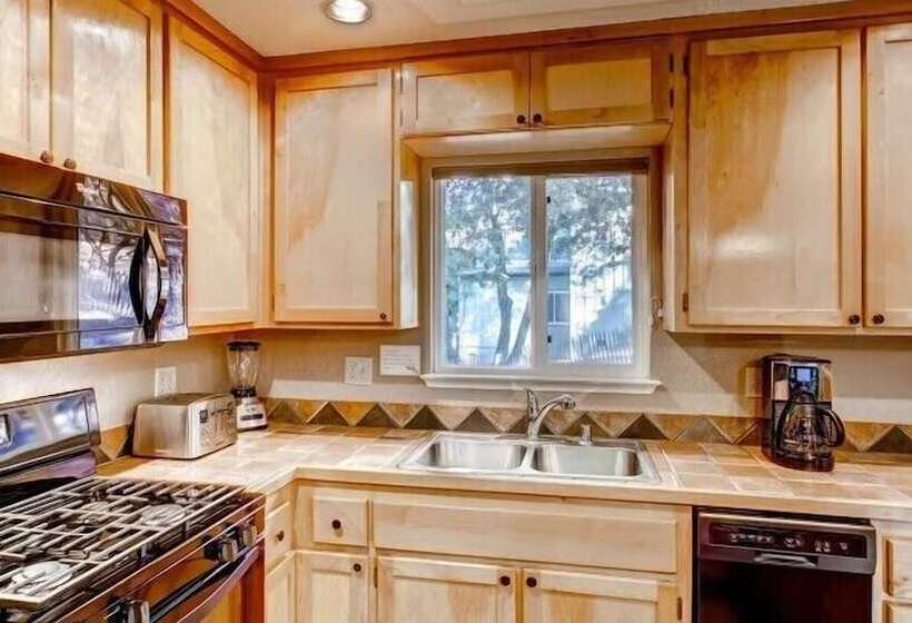 Yosemite Scenic Wonders Anglers Rest 2bd