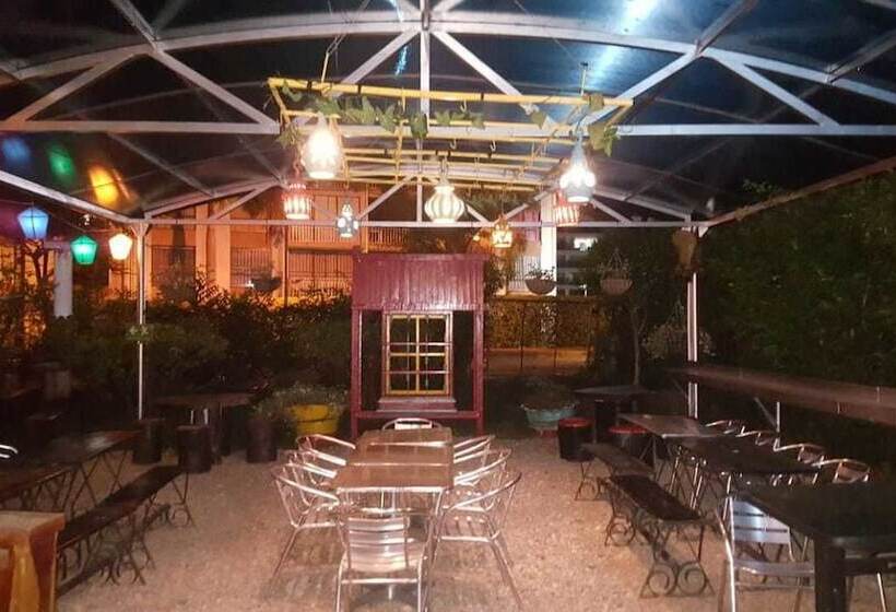 فندق صغير Reisen Hostal