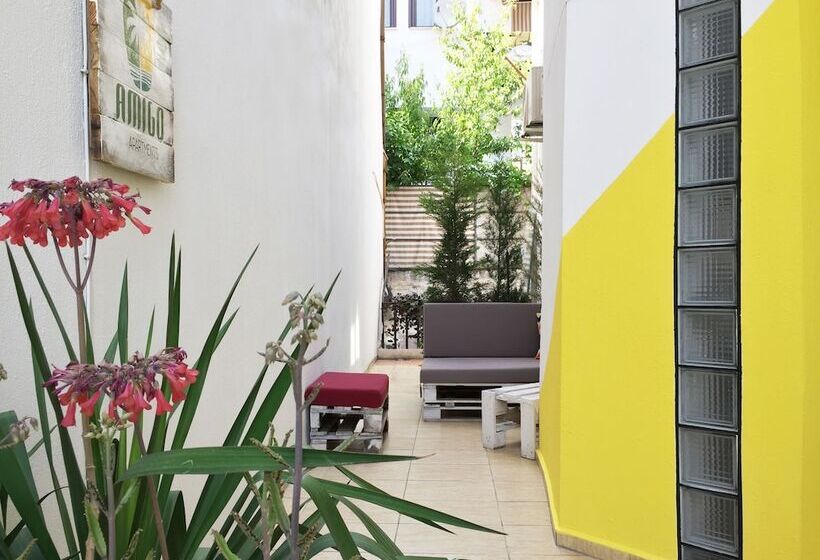 Amigo Apartments