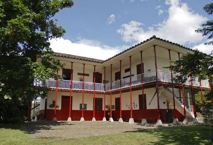 تختخواب و صبحانه Finca Villa Nora