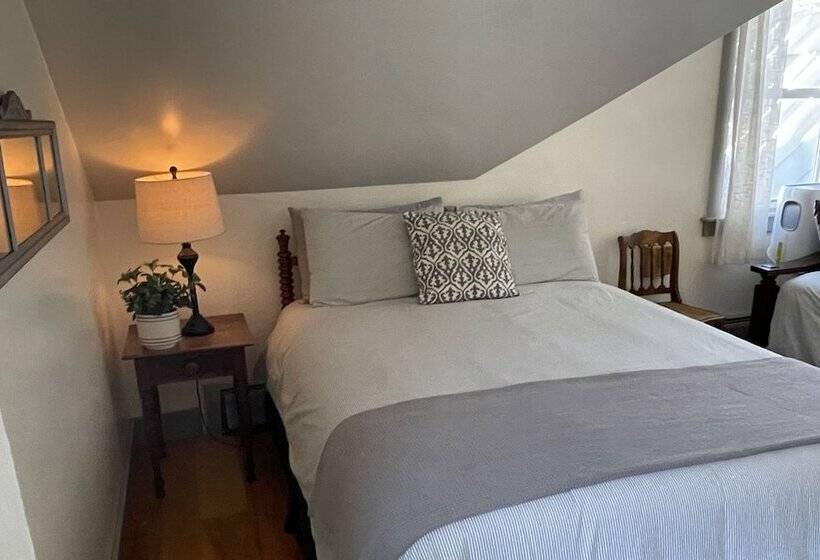 צימר Lareau Farm Inn