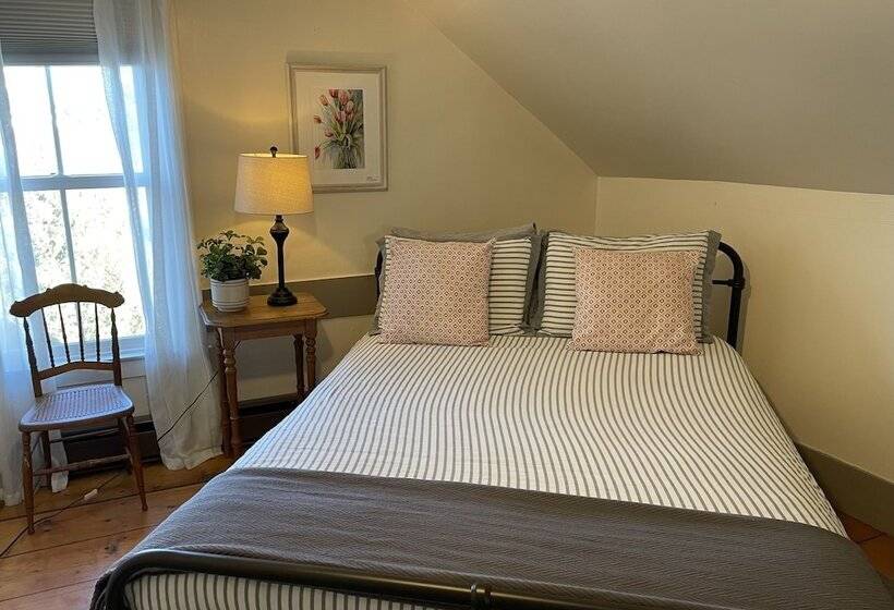 צימר Lareau Farm Inn