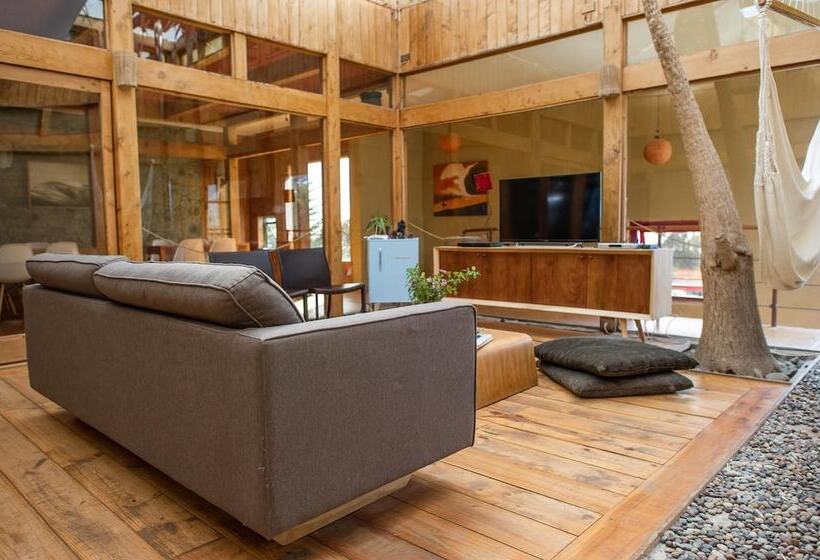 ベッドアンドブレックファースト Natural Surf Lodge