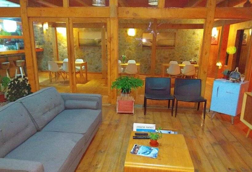 مبيت وإفطار Natural Surf Lodge