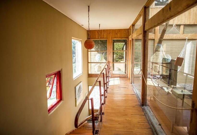 ベッドアンドブレックファースト Natural Surf Lodge