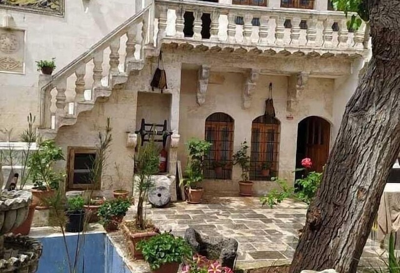 تختخواب و صبحانه Sark Ciragan Konak Butik Otel