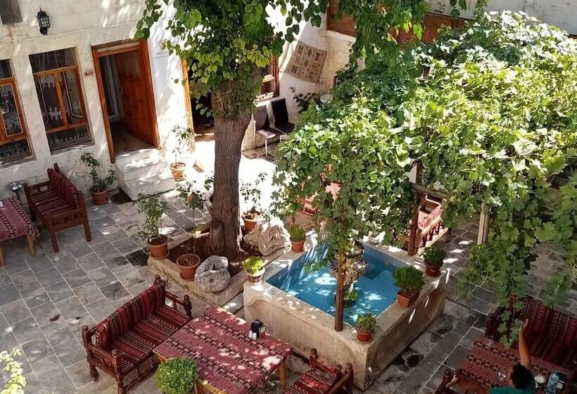 تختخواب و صبحانه Sark Ciragan Konak Butik Otel