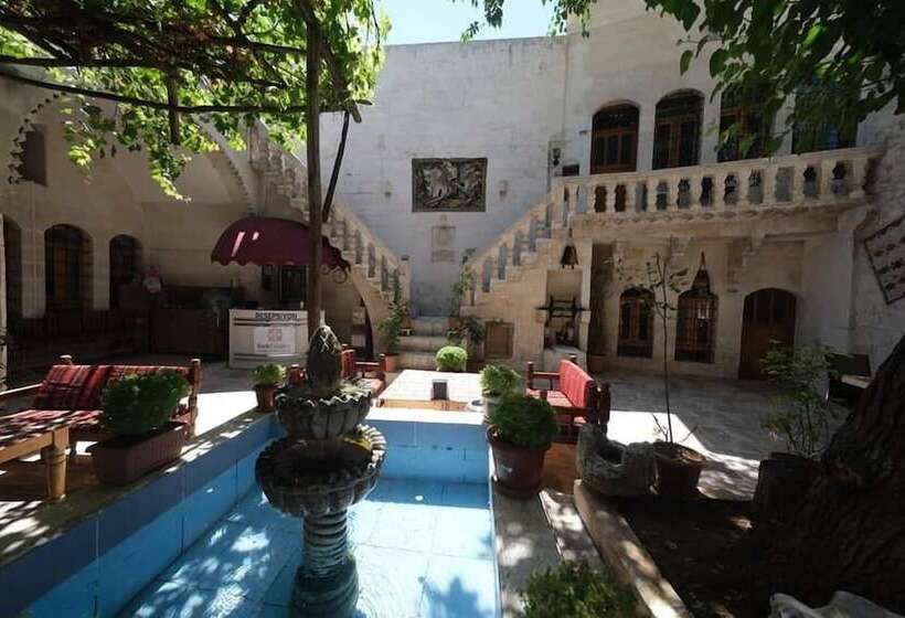 تختخواب و صبحانه Sark Ciragan Konak Butik Otel