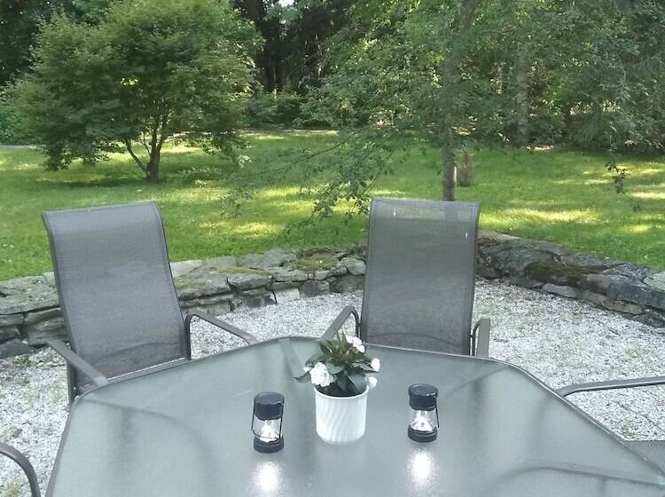 تختخواب و صبحانه Tanglewood Suites