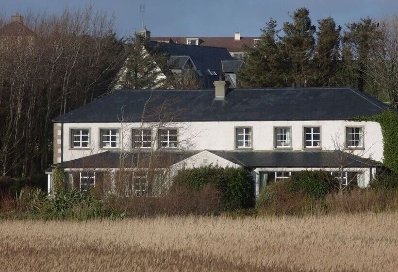 مبيت وإفطار The Mill Restaurant & Accommodation