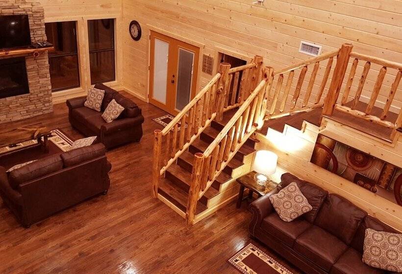 Brokenbowadventures.com