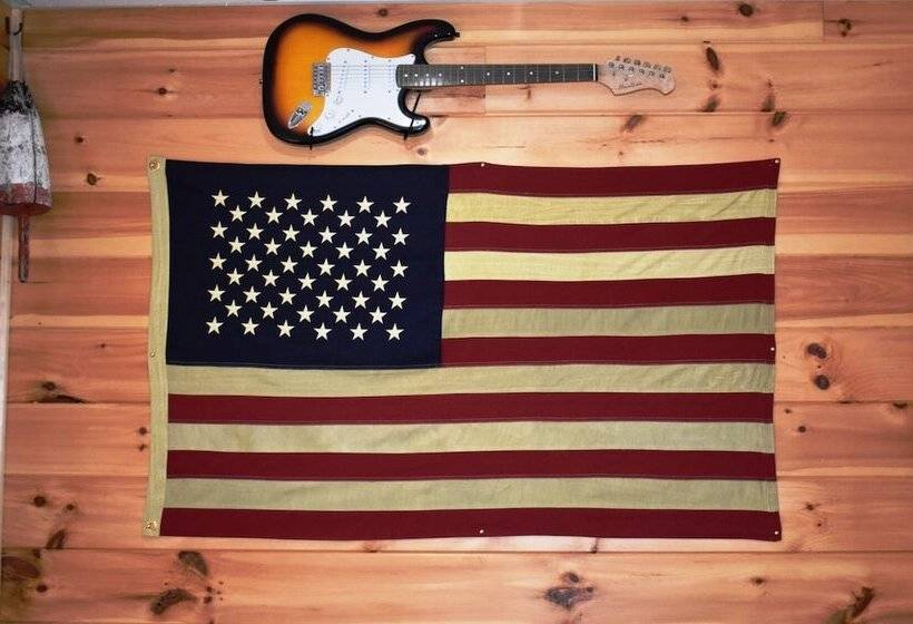 Captain Morley`s Mountain Inn