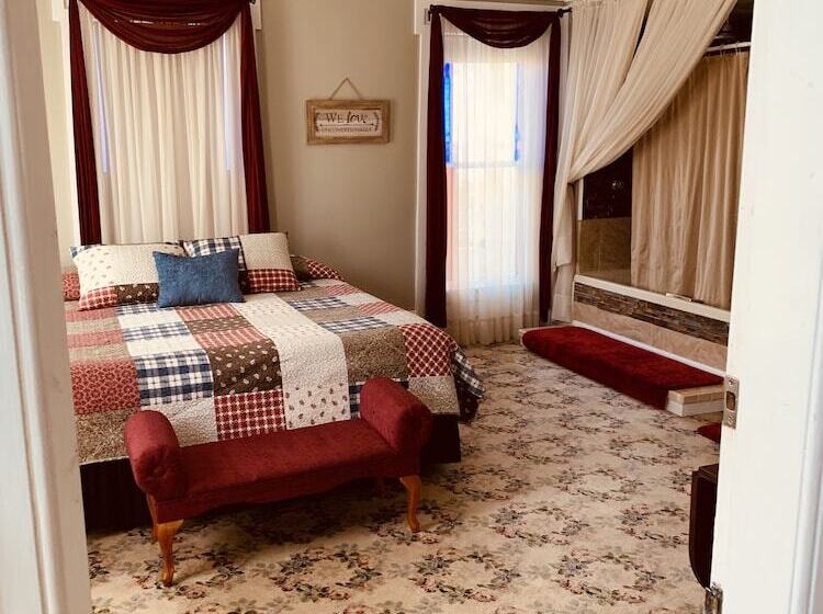 Centennial Inn Bed & Breakfast