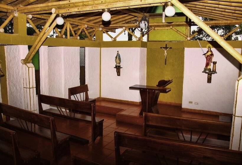 Eco Hotel Santa Barbara