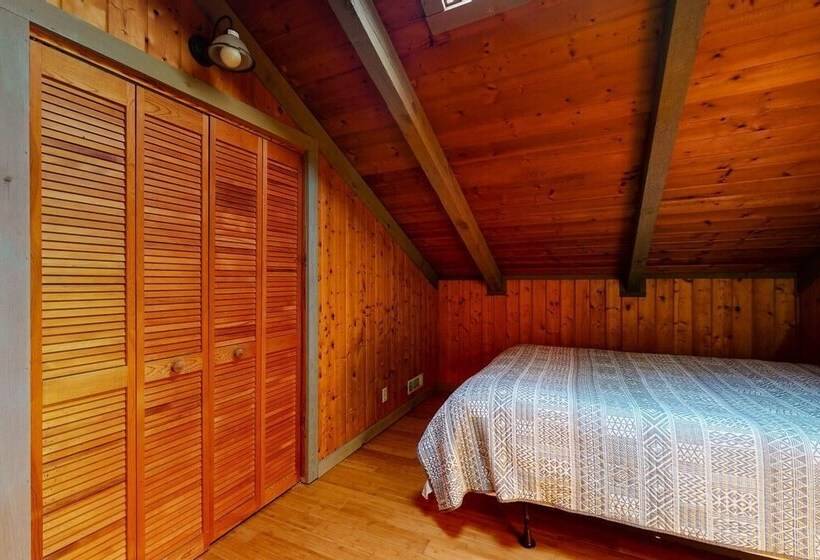 Fish Trap Cabin