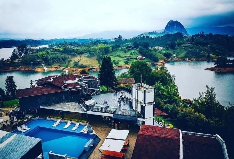 Happy Buddha Hostel Guatape