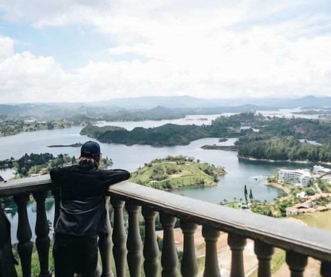 Happy Buddha Hostel Guatape