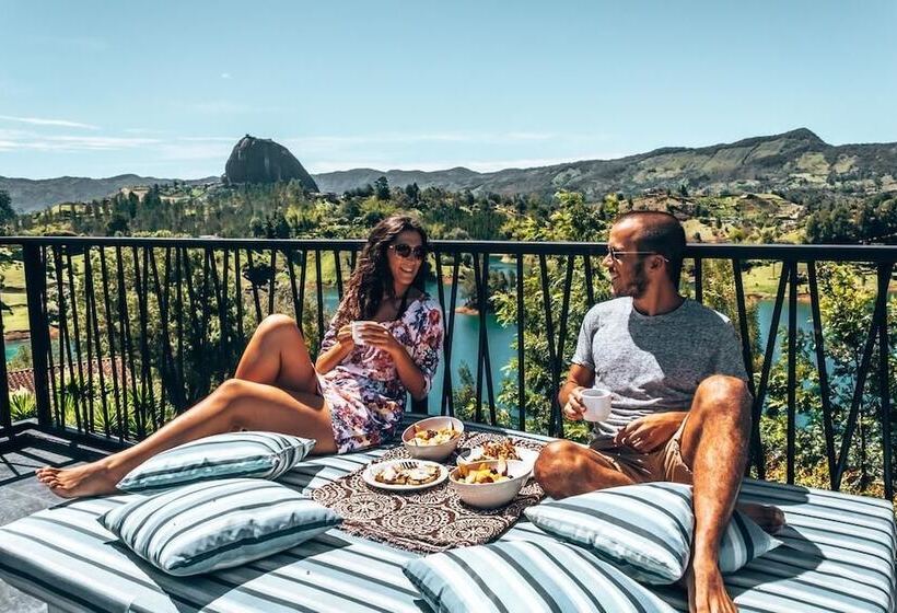 Happy Buddha Hostel Guatape