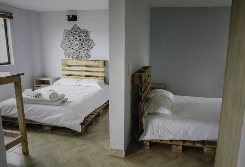 Happy Buddha Hostel Guatape