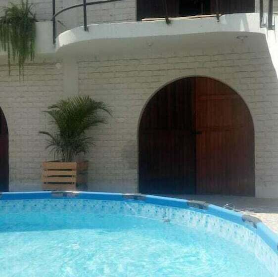 مسافرخانه Planet.om