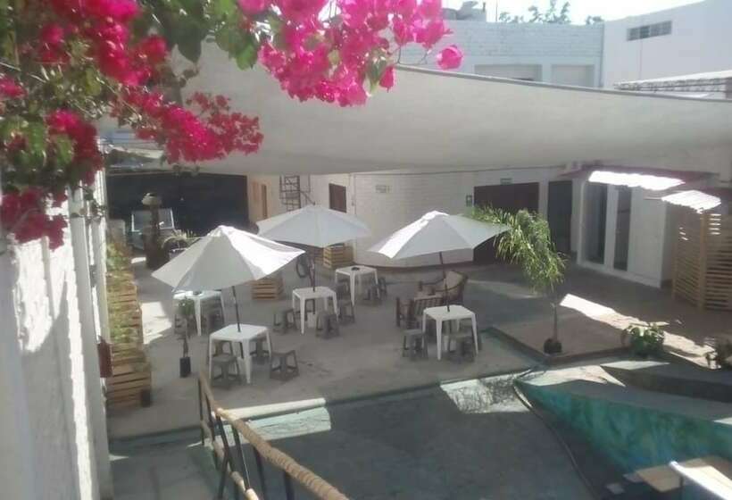 مسافرخانه Planet.om