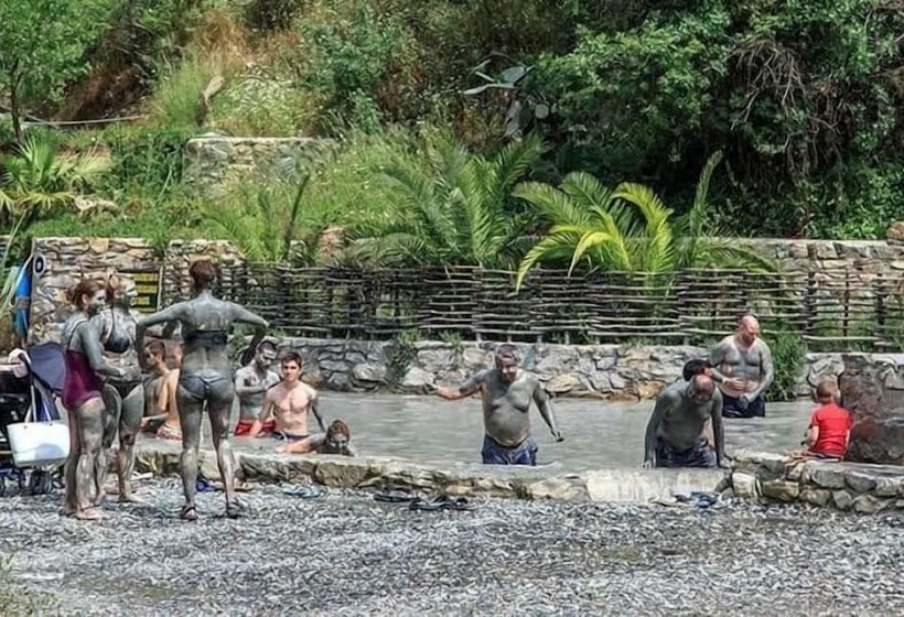 مسافرخانه Rivaesta Butik Hotel   Adults Only