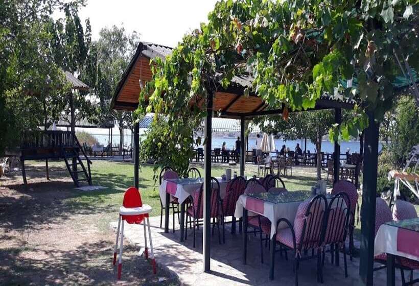 مسافرخانه Rivaesta Butik Hotel   Adults Only