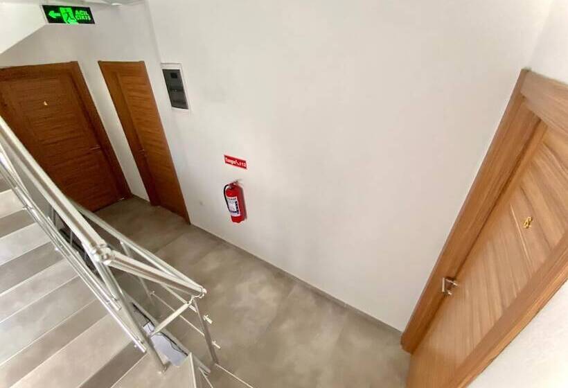 مسافرخانه Rivaesta Butik Hotel   Adults Only