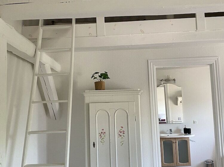 مسافرخانه Sdr. Bjert Kro