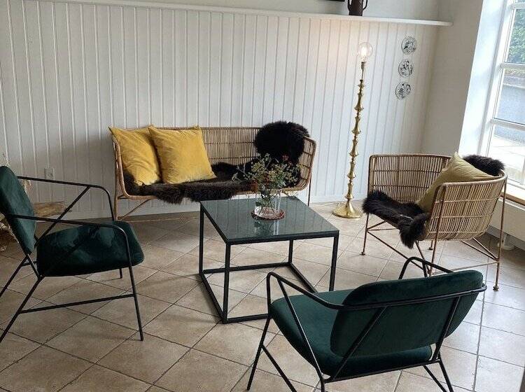 مسافرخانه Sdr. Bjert Kro