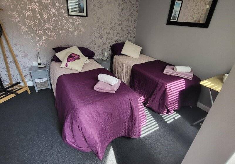 פונדק The Butchers Arms Freehouse