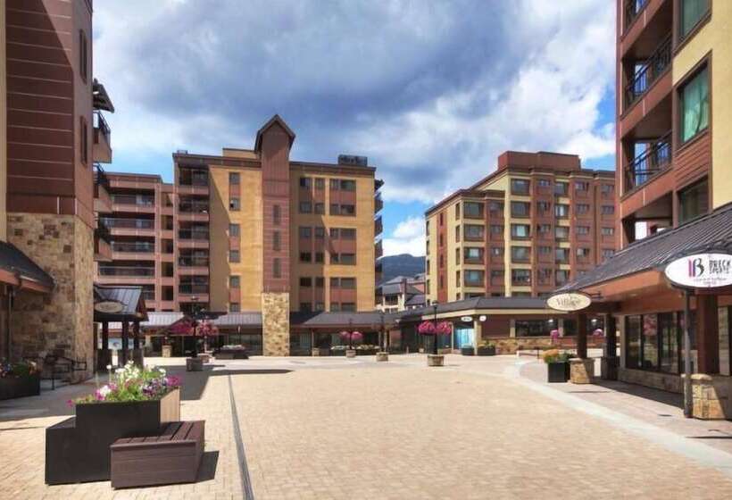 Отель 4 Bedroom Ski In, Ski Out Mountain Vacation Rental Located Next To Historic Main Street In Downtown