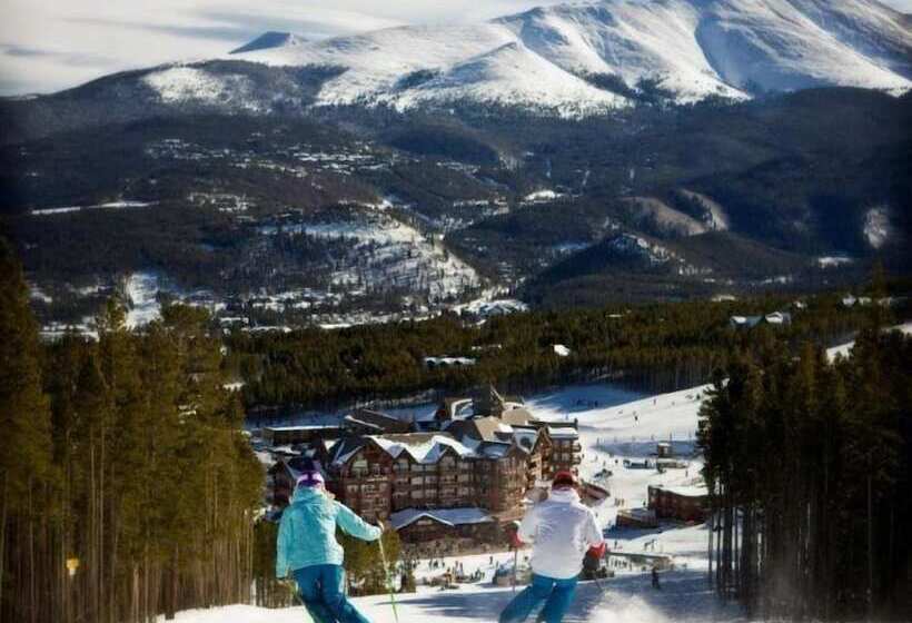 Отель 4 Bedroom Ski In, Ski Out Mountain Vacation Rental Located Next To Historic Main Street In Downtown