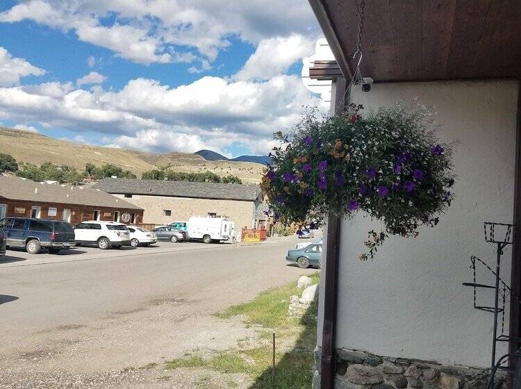 فندق 406 Lodge At Yellowstone