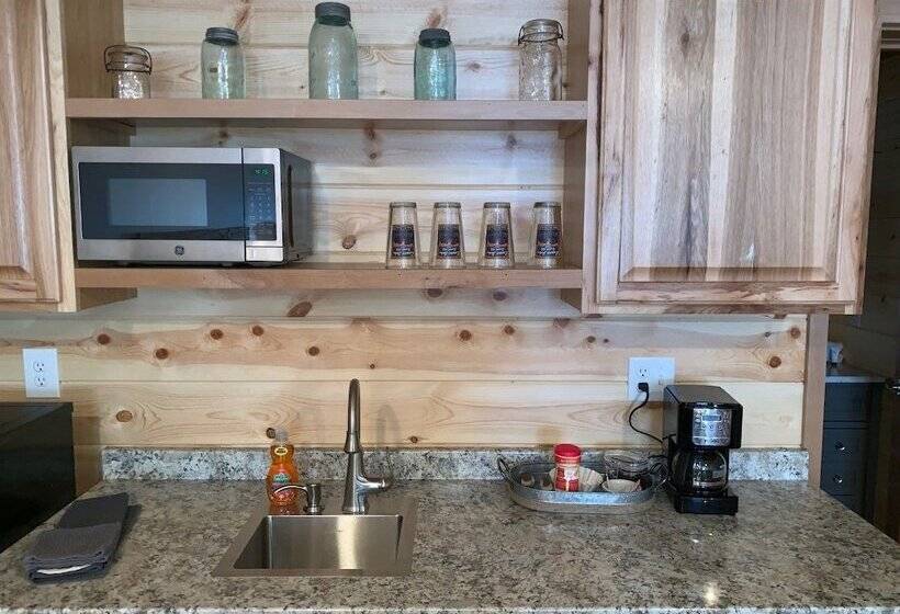 فندق 406 Lodge At Yellowstone