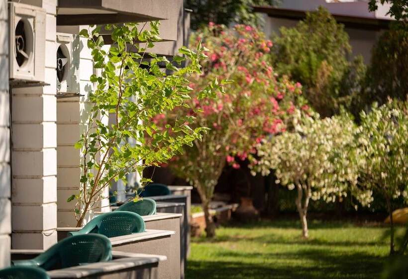 Отель Aqua Nina