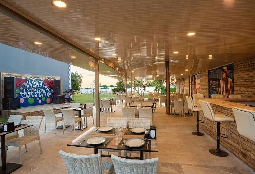 Отель Aqua Nina