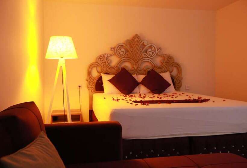 בית מלון כפרי Best In Deniz 2